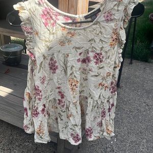 Floral top